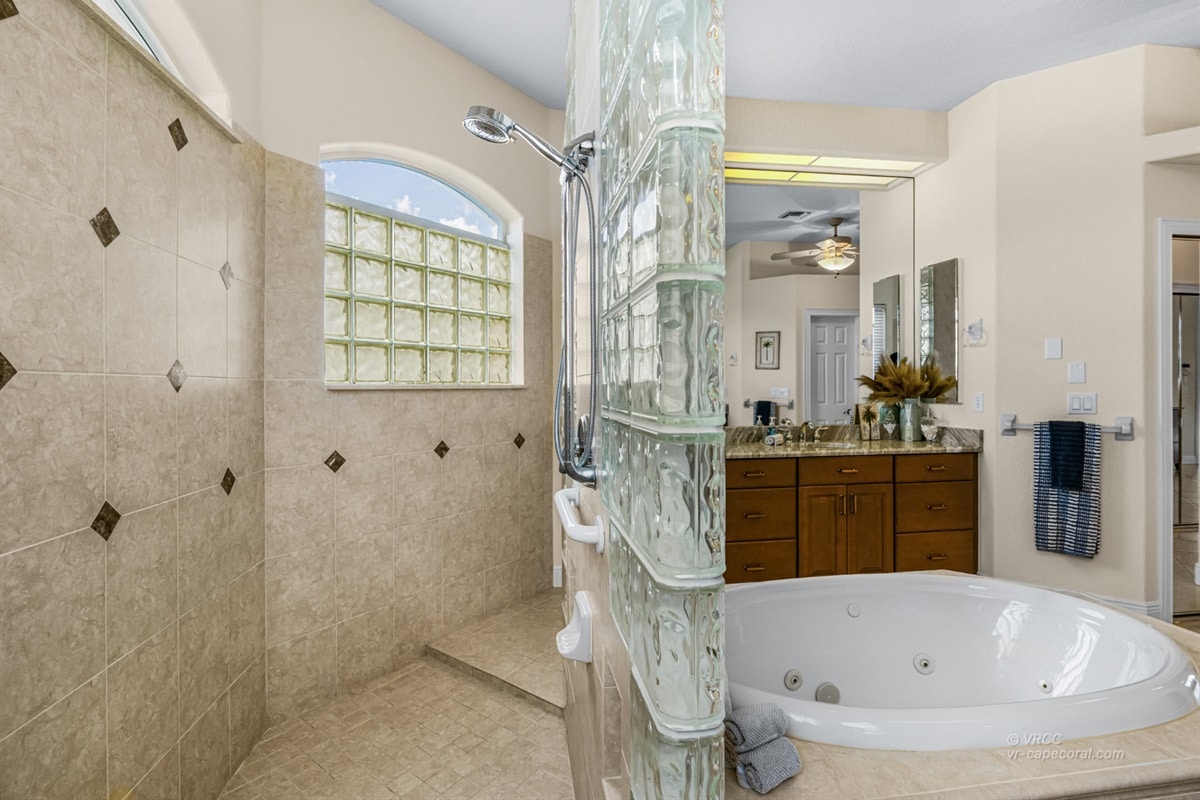 Ferienhaus in Cape Coral, Florida, zu vermieten, verwaltet von Vacation Rentals Cape Coral