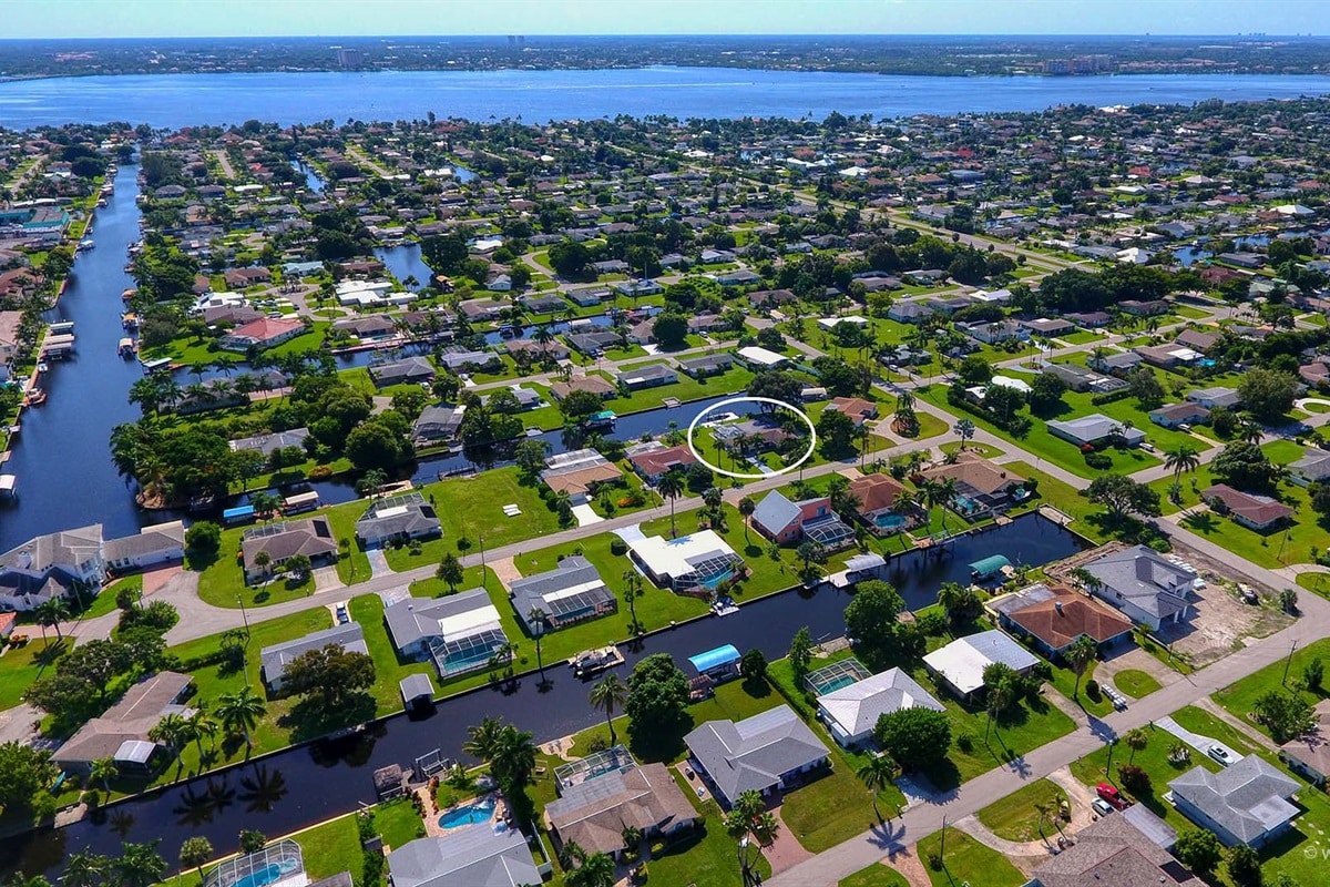 Ferienhaus in Cape Coral, Florida, zu vermieten, verwaltet von Vacation Rentals Cape Coral