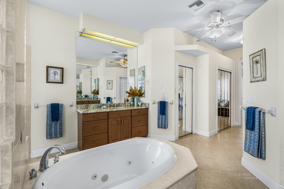 Ferienhaus in Cape Coral, Florida, zu vermieten, verwaltet von Vacation Rentals Cape Coral