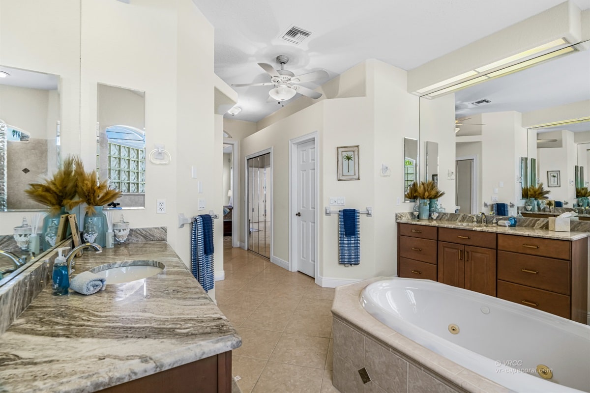 Ferienhaus in Cape Coral, Florida, zu vermieten, verwaltet von Vacation Rentals Cape Coral