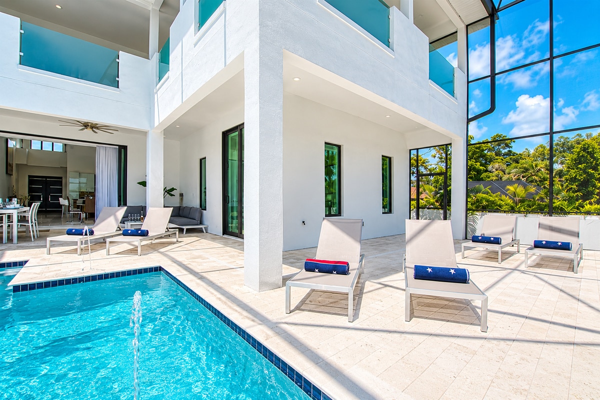 3f103f2dce4e493fb63e843bdc26d9ee large