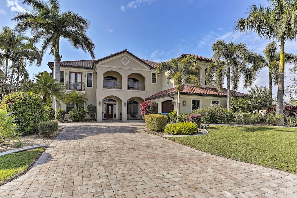 Casa de vacaciones en Cape Coral, FL, disponible para alquiler, gestionada por Vacation Rentals Cape Coral