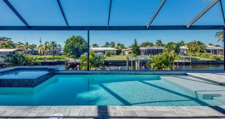 Villa Skyfall